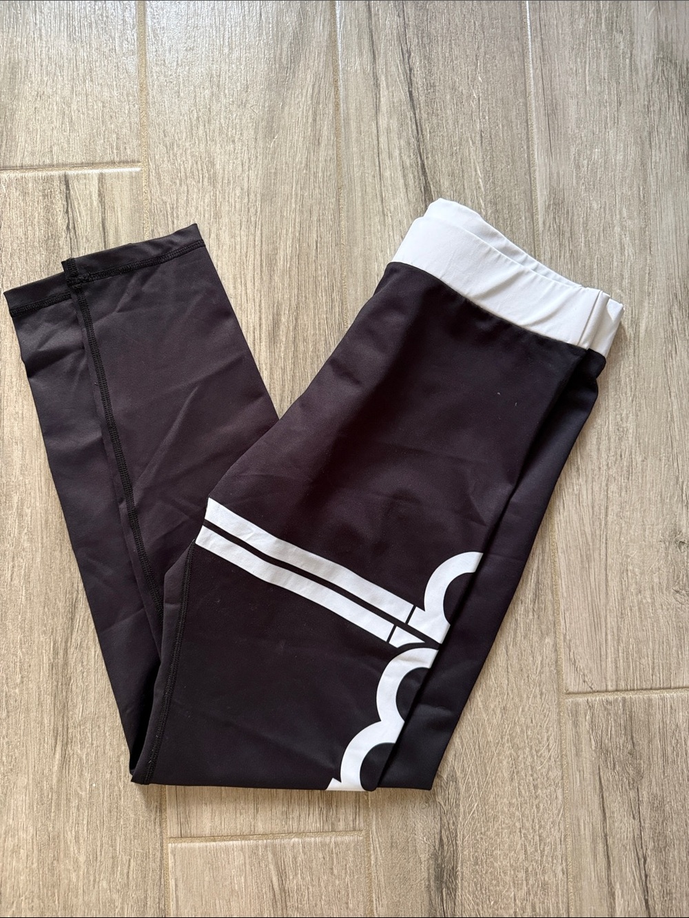 Black and White aimn Athletic Leggings